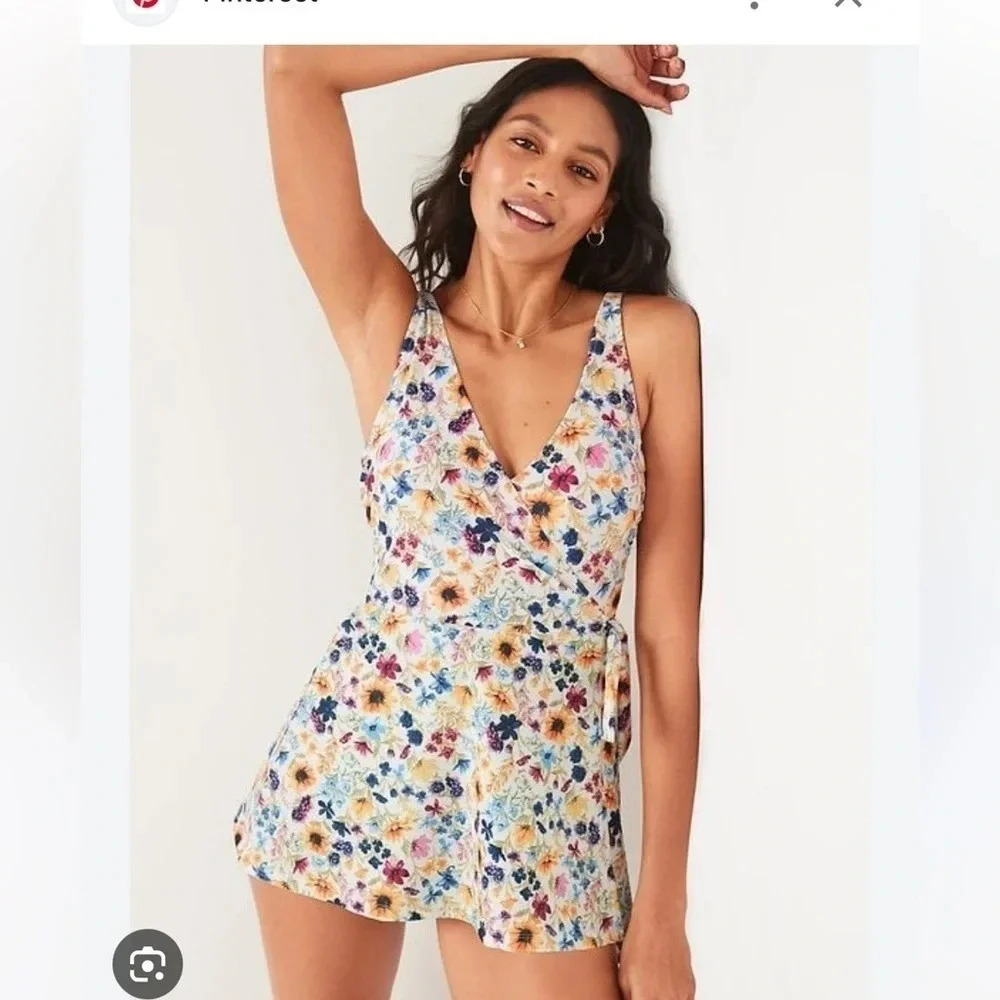 Old Navy Floral Women's Swim Romper